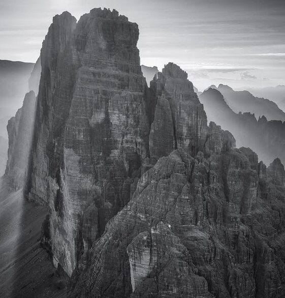 Alternative view of Die Dolomiten